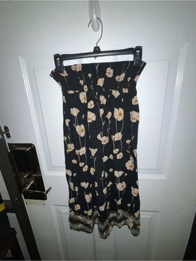 Vintage Classic Concepts Floral Maxi Skirt - Size Small